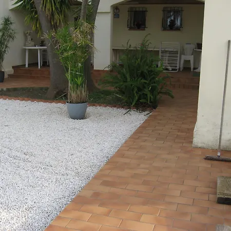 Lumineux Agreable T2 De 32m2 La Londe-les-Maures